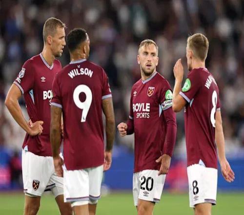 马里安诺·李维拉在全明星赛的出场仪式上获得全场致敬，对手球员亦起立鼓掌