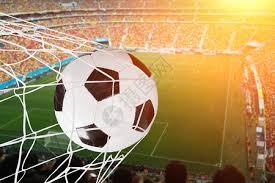 前锋单刀破门，决绝果断引喝彩